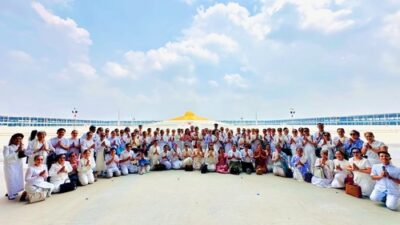 เดอะ วินเนอร์ สตาร์ พานักธุรกิจชาวลาวท่องเที่ยวกรุงเทพ จำนวน 177 ท่าน