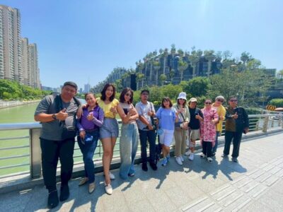 คณะผู้บริหารศึกษาดูงาน โครงการพัฒนานักบริหารระดับสูง สำนักงานคณะกรรมการส่งเสริมการศึกษาเอกชน รุ่นที่ 2 ณ เซี้ยงไฮ้ 52 ท่าน